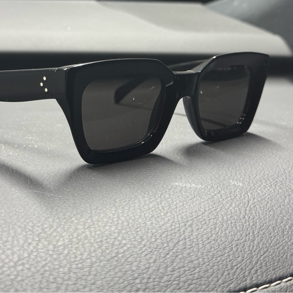 Stylish Black Square Sunglasses